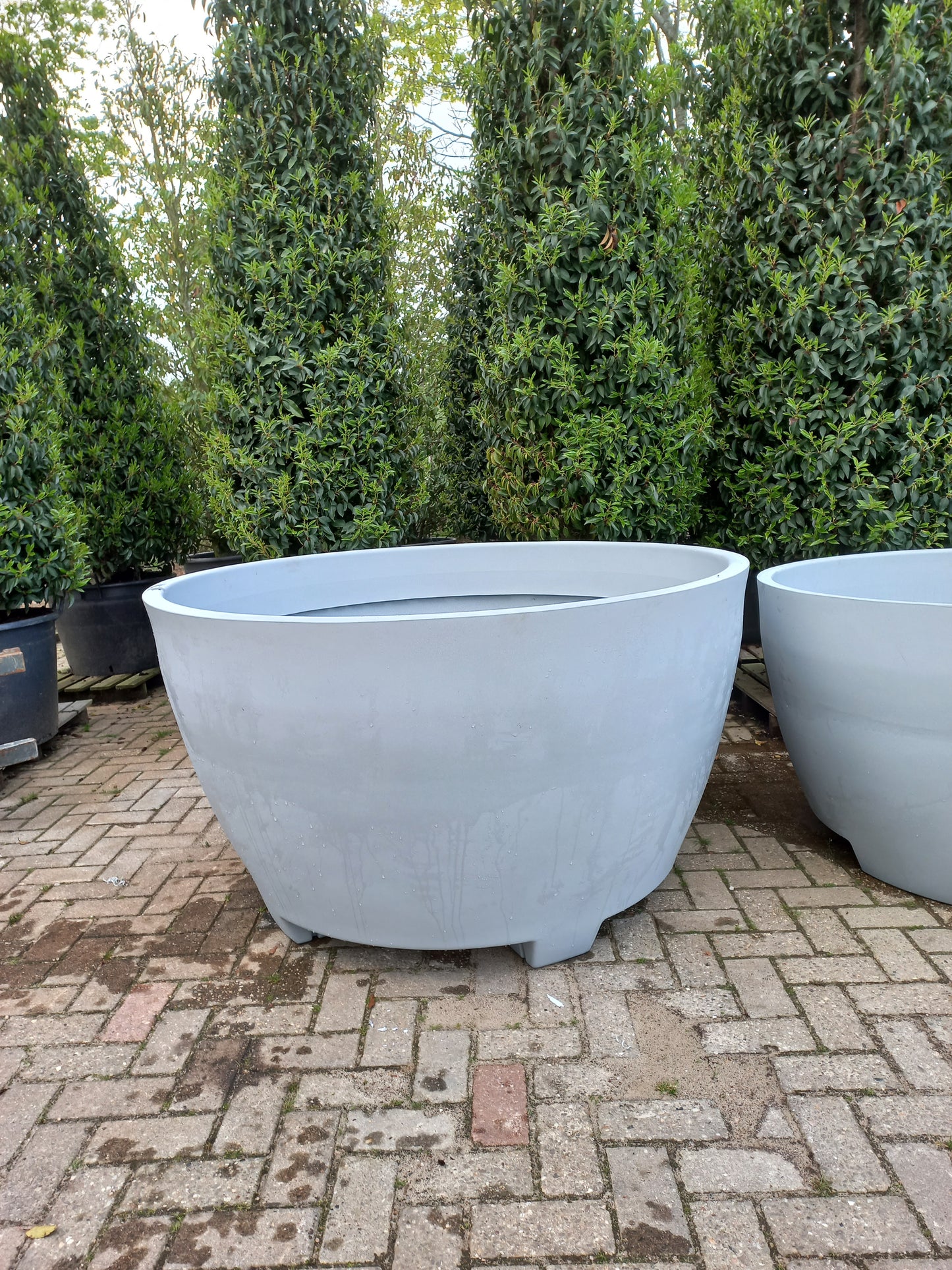 Megalos exclusive pot aged stone